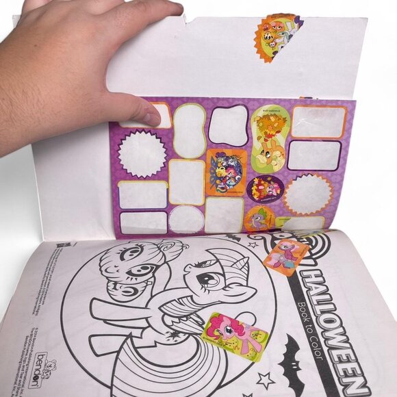 My Little Pony Halloween Coloring Book, 2014 🎃❤️🔥 - Picture 4 of 5